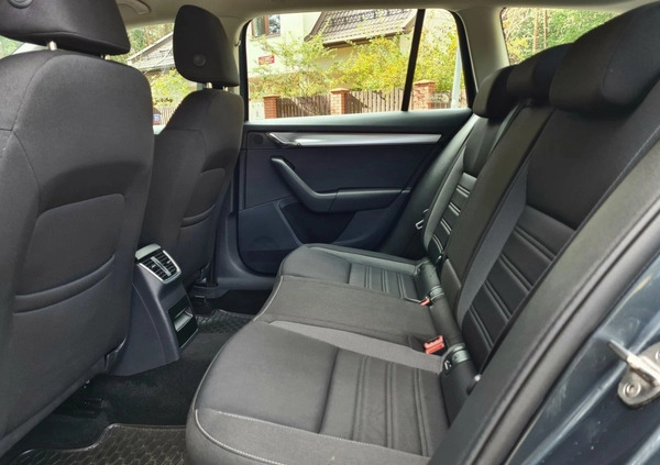 Skoda Octavia cena 69900 przebieg: 142442, rok produkcji 2019 z Łódź małe 407